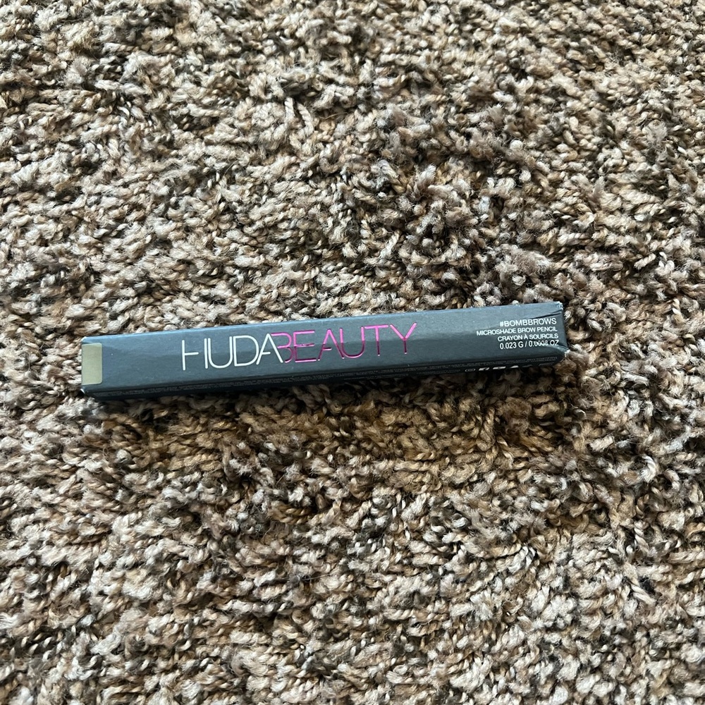 NWT Warm blonde, Huda beauty eyebrow pencil